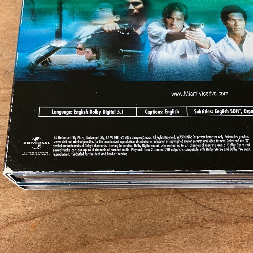 Miami Vice Season Two DVD boxed set - Picture 3 of 14